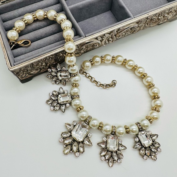 Vintage Banana Republic Rhinestone Statement Necklace - Picture 12 of 16